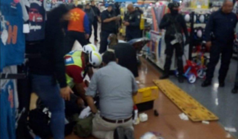 Balacera en Walmart de Cuautitlán Izcalli desata pánico; deja un herido