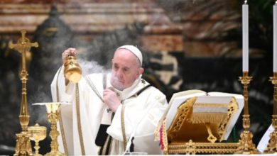 El papa Francisco no dará la misa de Año Nuevo por un dolor de ciática