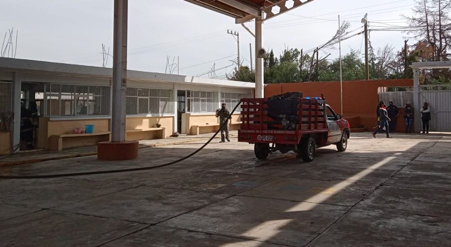 Limpieza de escuela en Texcoco