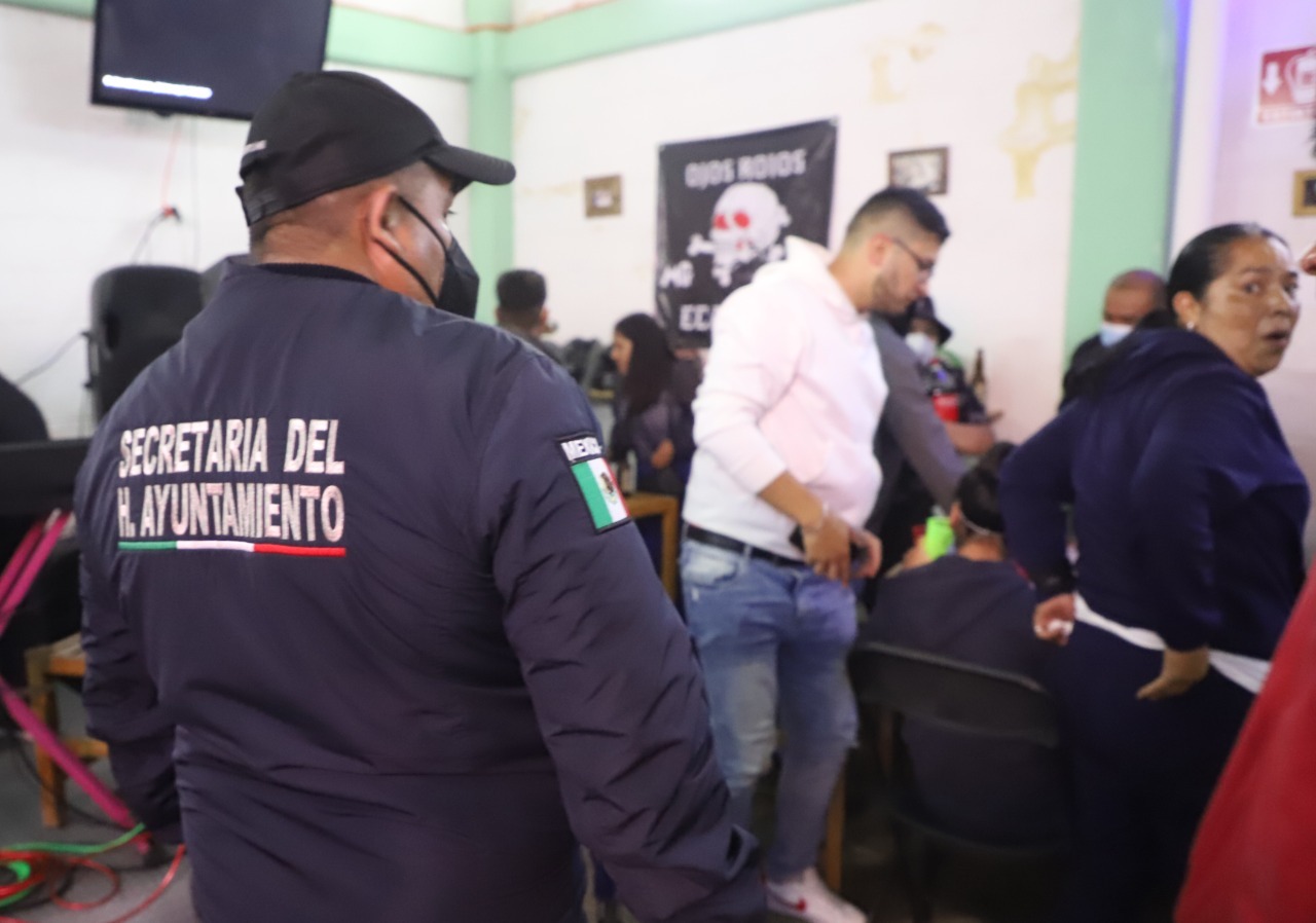Suspenden fiestas y bailes en Ecatepec