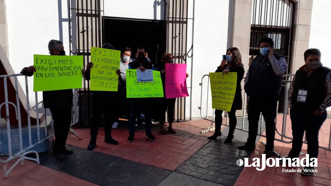 Vecinos protestan por obras inconclusas en los Sauces