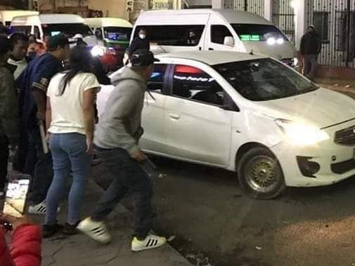 Automovilista atropella a mujer en la Nicolás Romero