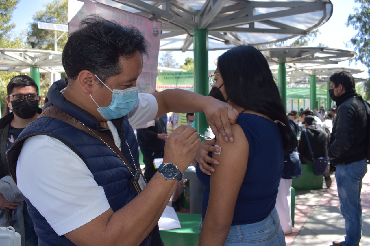jornada de vacunación a estudiantes