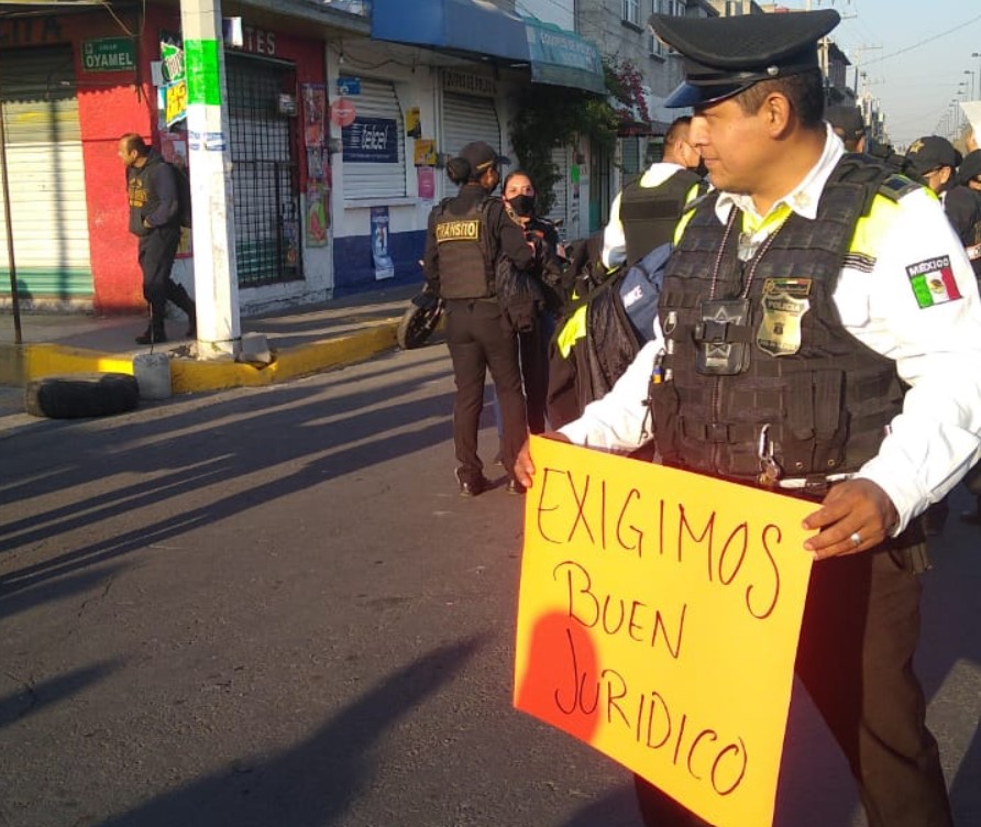 Policías de Chimalhuacán