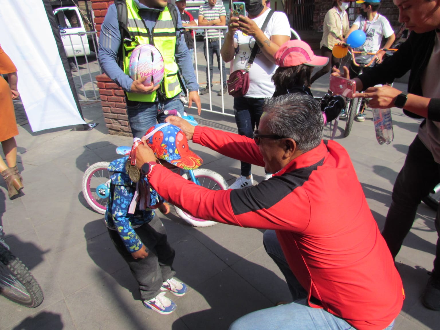 Arranca “Día del Niño” con rodada ciclista en Metepec