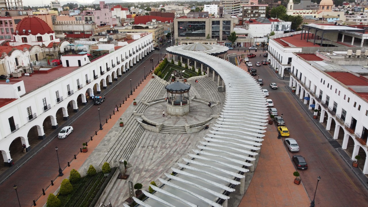 plaza González Arratia de Toluca