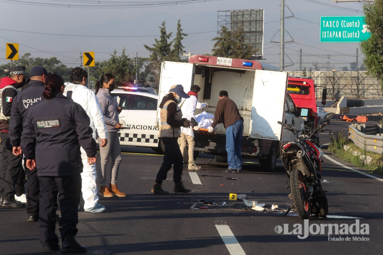 Muere mujer al derrapar en motocicleta en Toluca