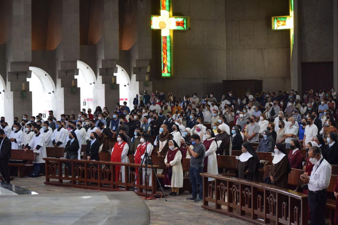 Llama Obispo a participar en elección de autoridades auxiliares en Ecatepec