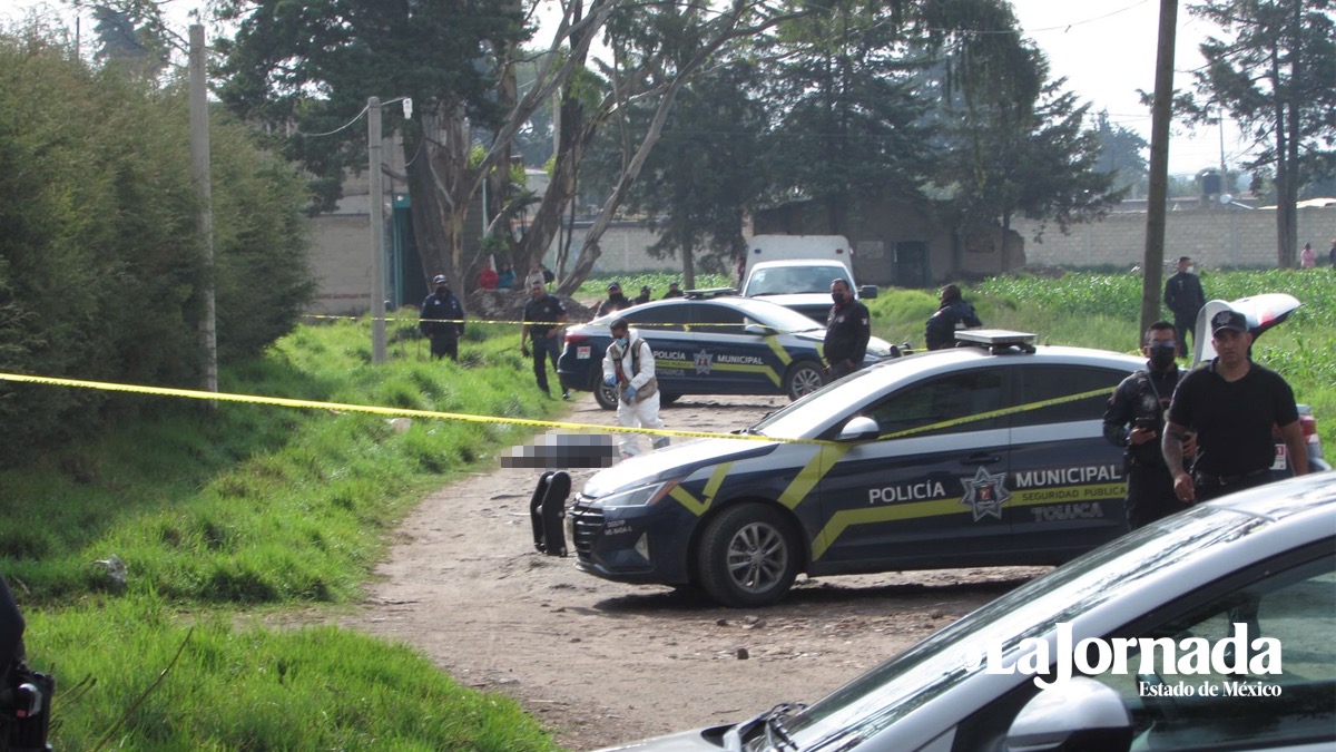 Jornada violenta en Toluca; balacera y hallazgo de restos humanos