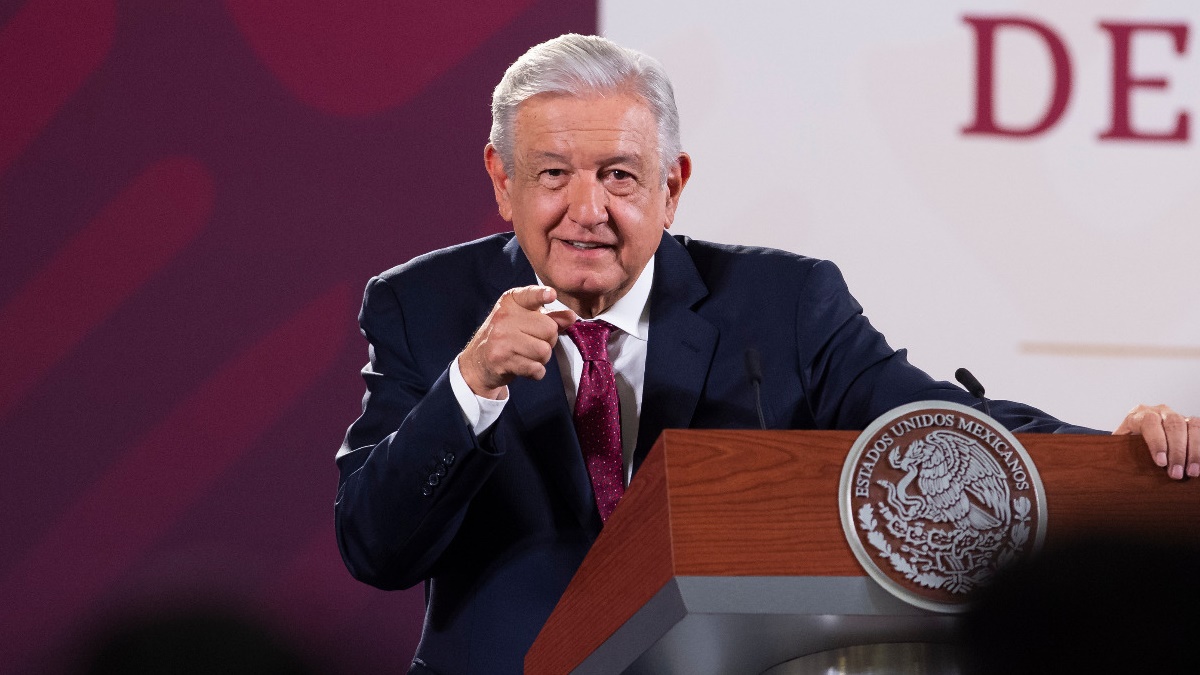 Andrés Manuel López Obrador aseguró que esto es porque el bloque conservador "busca contrarrestar todo lo que hacemos". Foto: Presidencia