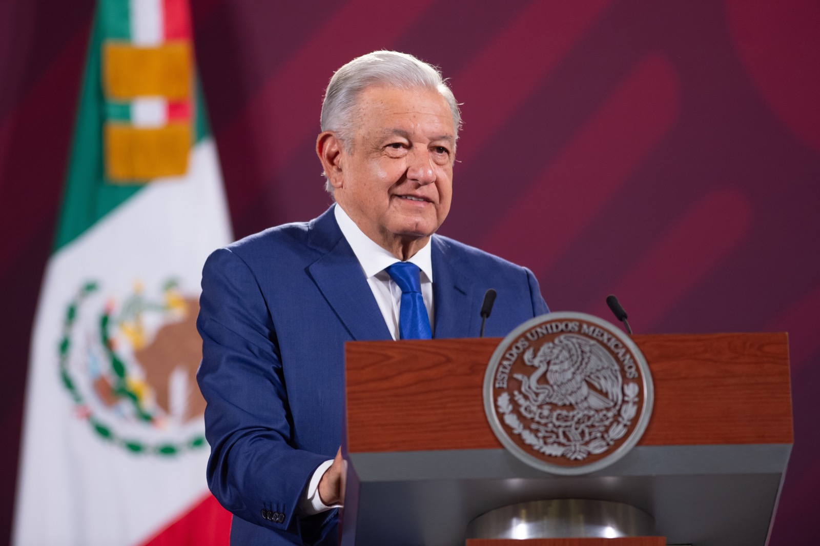 Andrés Manuel López Obrador aseguró que el método que los partidos de oposición emprenderán para la designación de su candidato a la Presidencia en 2024 sólo es un encubrimiento de sus verdaderos deseos. Foto: Presidencia