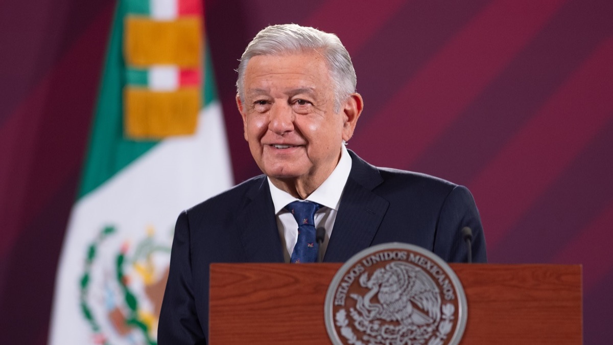 Andrés Manuel López Obrador insistió que la oligarquía del bloque opositor ya determinó a su representante y que pronto echarán una campaña mediática. Presidencia