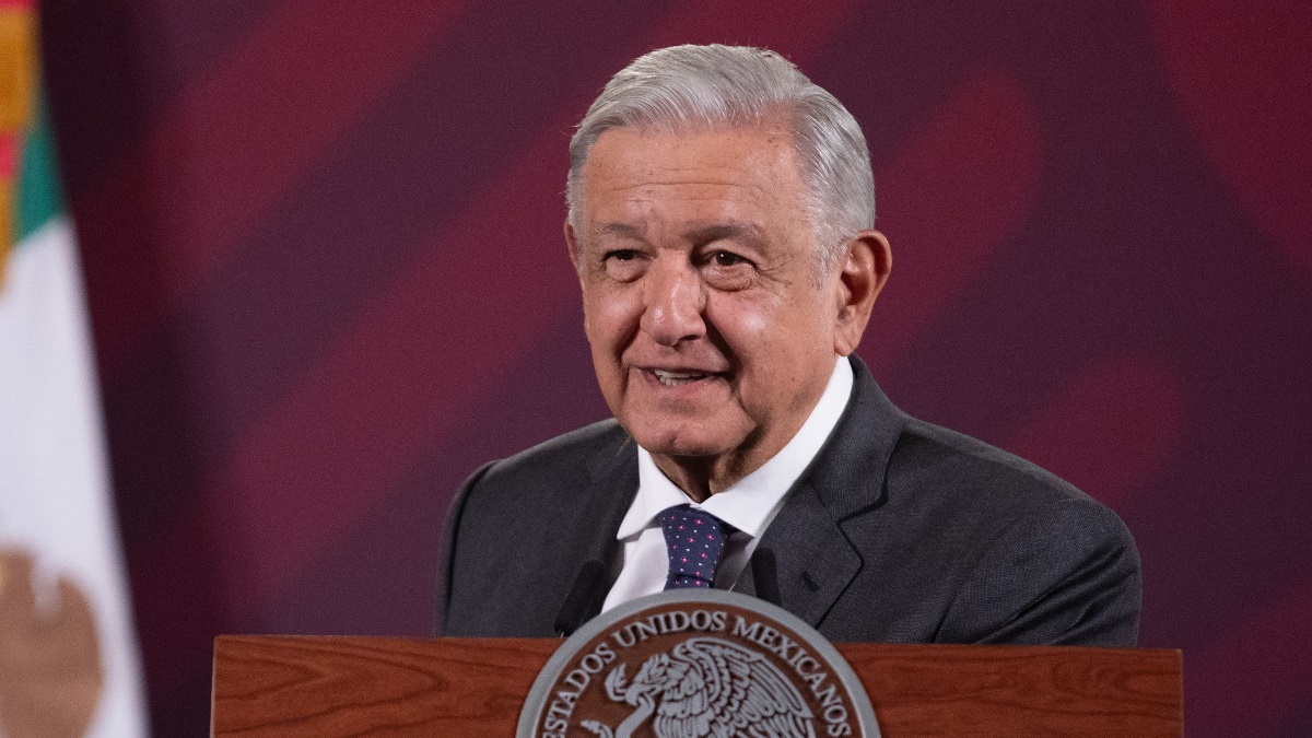 Andrés Manuel López Obrador consideró que el tema sobre los libros de texto gratuitos (LTG) no es de carácter jurídico como se quiere manejar sino político. Foto: Presidencia