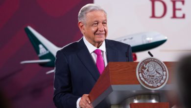 El Jefe del Ejecutivo reveló, que tras 13 años de conflicto, la aerolínea retomará próximamente el cielo mexicano tras comprar sus bienes por 815 millones. Foto: Presidencia