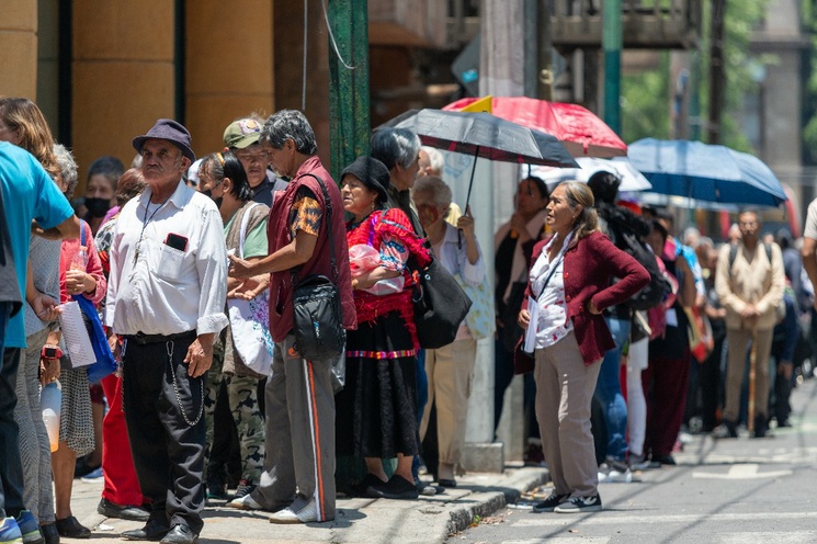 Desde el 7 de septiembre que en el Estado de México se dio inicio con el pago de la Pensión Bienestar a las personas de la tercera edad. Foto: La Jornada