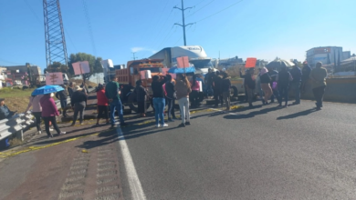 Foto del bloqueo en Atizapán de Zaragoza, en la autopista Chamapa-Lechería.