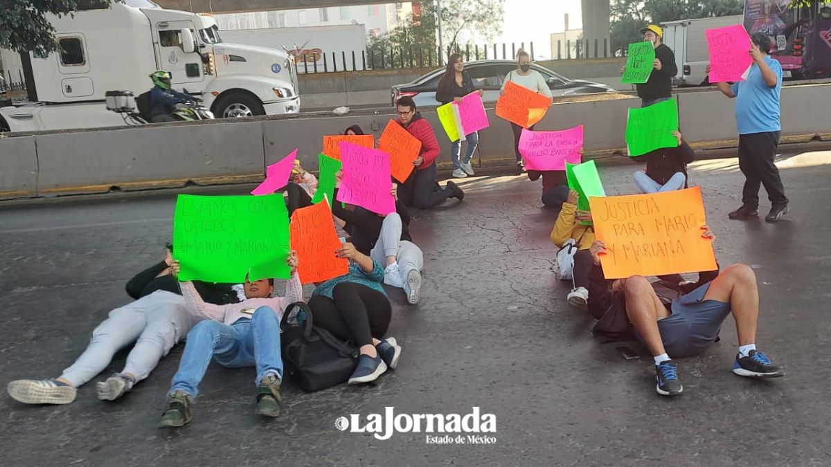 Naucalpan Bloquean Periférico Para Exigir Justicia Para Mariana Y Mario La Jornada Estado De 9237