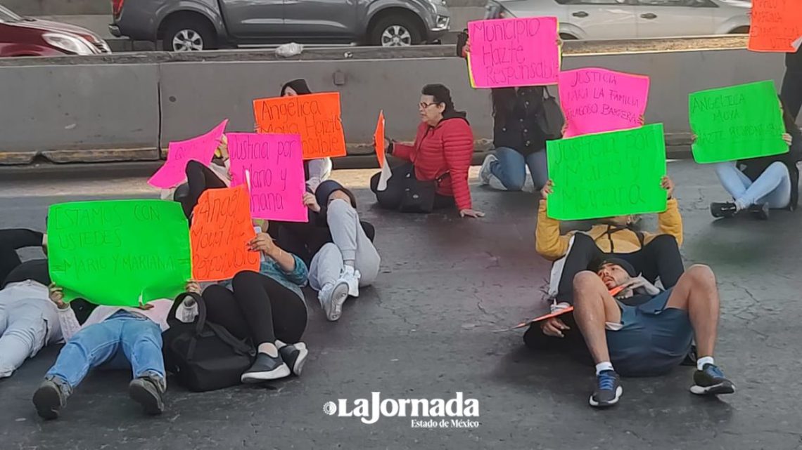 Naucalpan Bloquean Periférico Para Exigir Justicia Para Mariana Y Mario La Jornada Estado De 3788