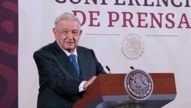 El Presidente Andrés Manuel López Obrador subrayó que las versiones periodísticas que ayer se difundieron en ese sentido son calumnias y por ello demandó pruebas. Foto: Presidencia