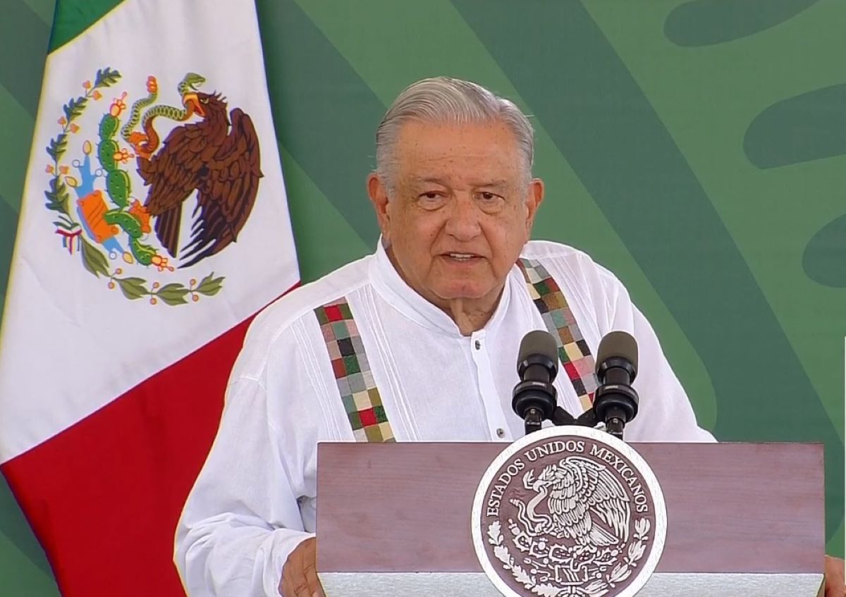 El mandatario consideró que todos deberíamos contribuir para conseguir la paz en México. Foto: Presidencia