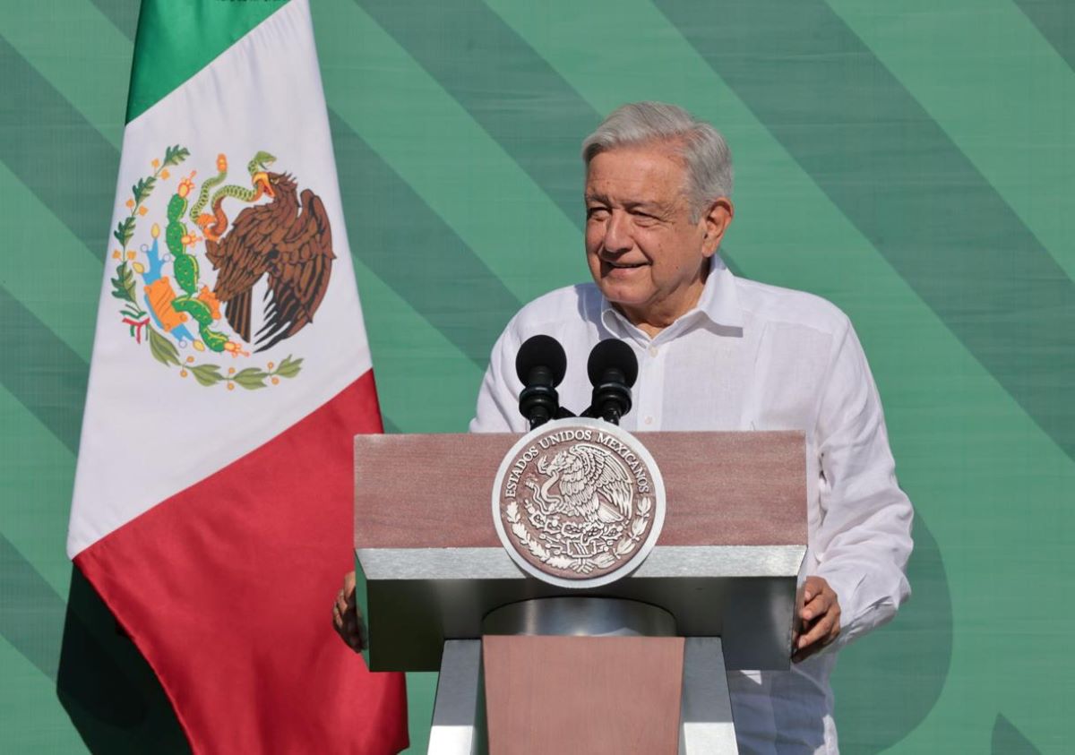 El Presidente Andrés Manuel López Obrador condenó la irrupción de las fuerzas de seguridad en la embajada de México en Quito. Foto: Presidencia