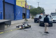 Dos hombres amagaron con pistola en mano a dos personas que habían retirado aproximadamente 2 millones 500 mil pesos de un banco en San Nicolás de los Garza en Nuevo León. Foto: Especial.