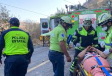 Según la información, familiares de las víctimas, que viajaron desde Guanajuato, identificaron y reclamaron los cuerpos de los accidentados. Foto: La Jornada.